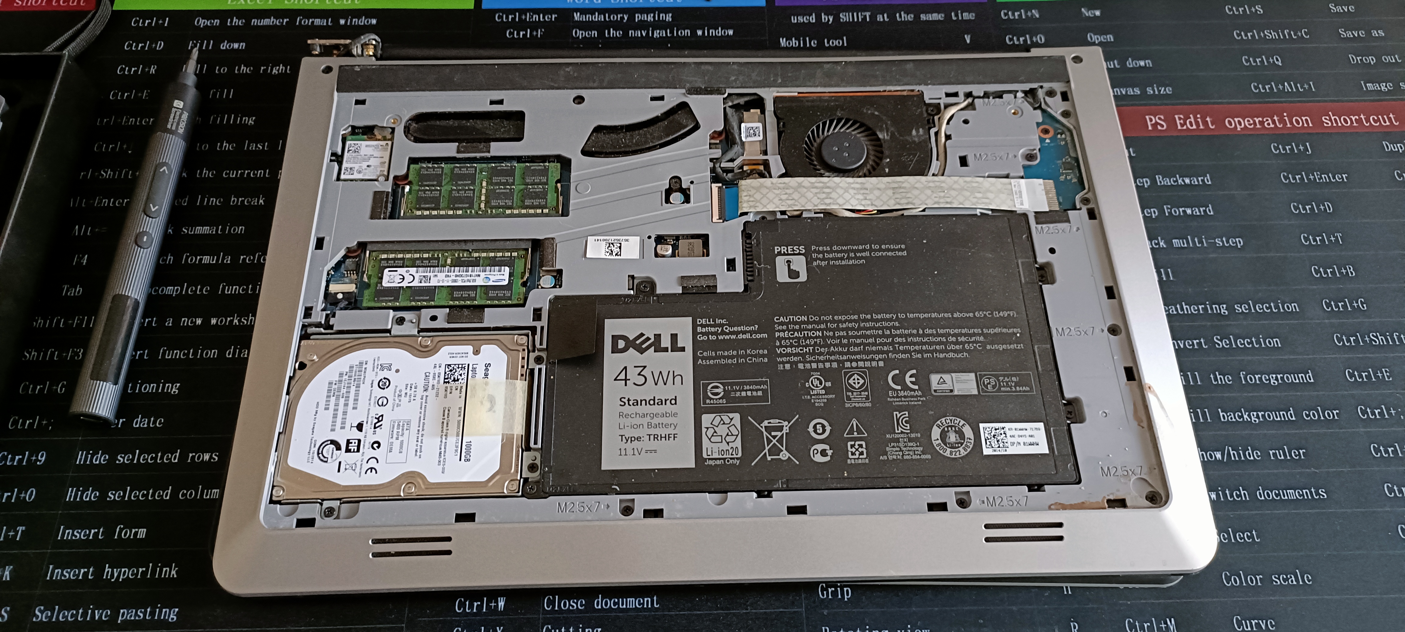 Laptop internal repair service
